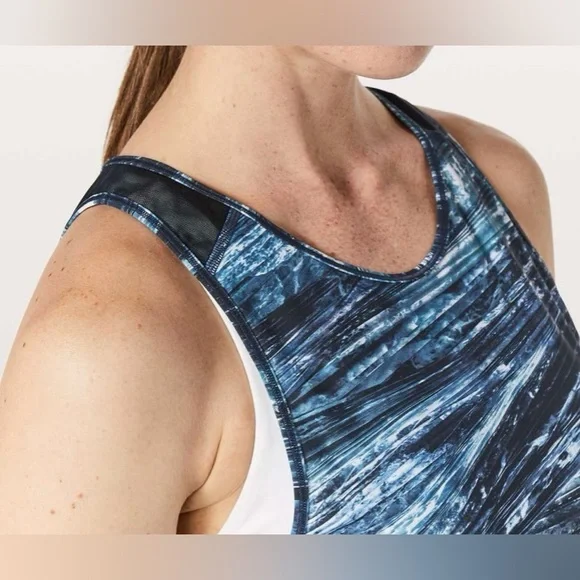 🔆4/$25 Lululemon Sculpt Tank II - Picture 3 of 13